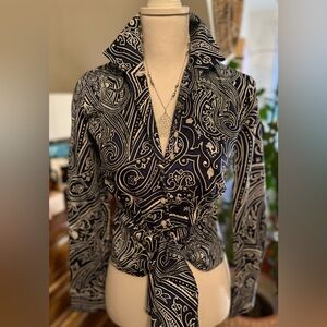 Jones New York tie front blouse